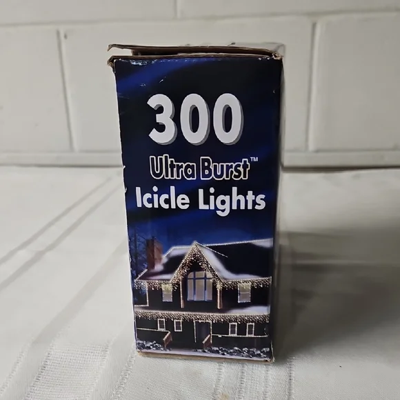 300 Ultra Burst Icicle Lights - Picture 4 of 5